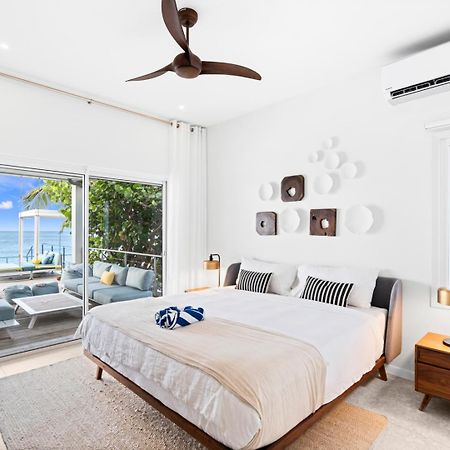Surfsong Villa- Luxury Water Front Villa For 12 Maho Extérieur photo